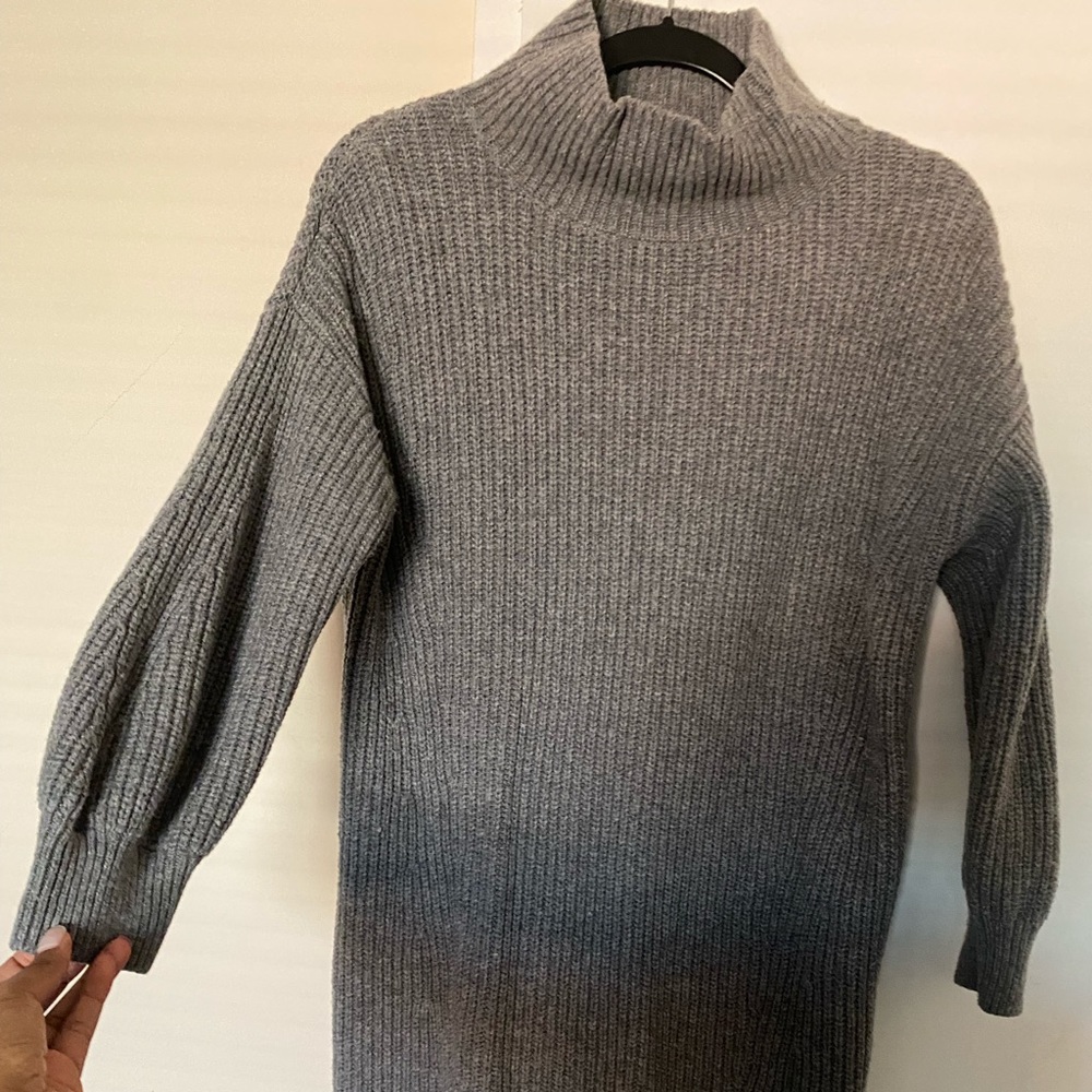 Gap Gray Sweater Dress w/puff sleeve